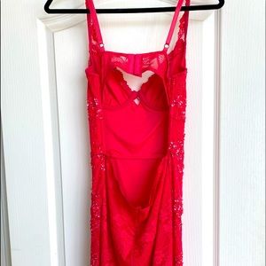 SHOWSTOPPER !!!! This dress is absolutely stunning!